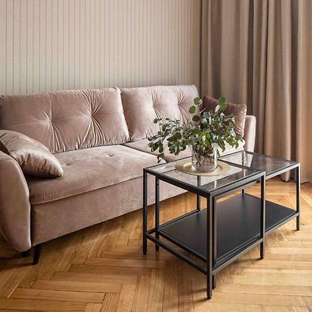 Wyzwolenia Apt , Lazienki Park & Zbawiciela Sq. 2' Warsawa Bagian luar foto