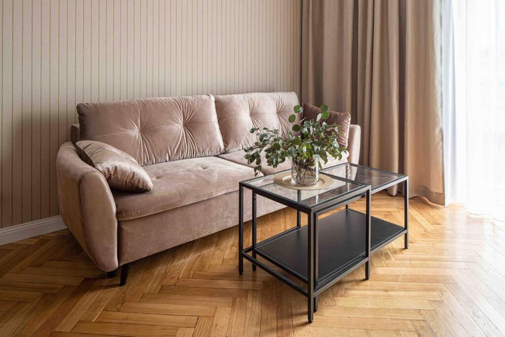 Wyzwolenia Apt , Lazienki Park & Zbawiciela Sq. 2' Warsawa Bagian luar foto